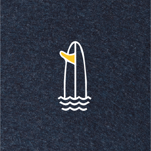 T-shirt with Logo of a surf board with a yellow fin with the nose in the water